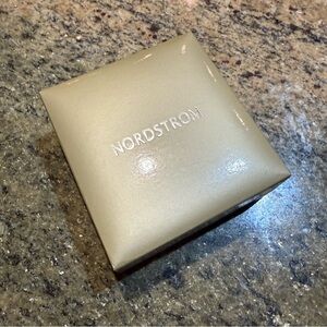 Nordstrom Gold Gift Jewelry Box Square Jewelry Box With Velvet Insert – Empty
